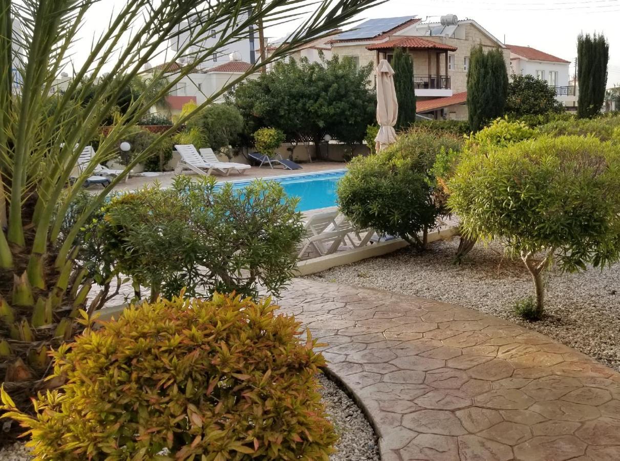 Penthouse Apartment Universal Paphos ภายนอก รูปภาพ