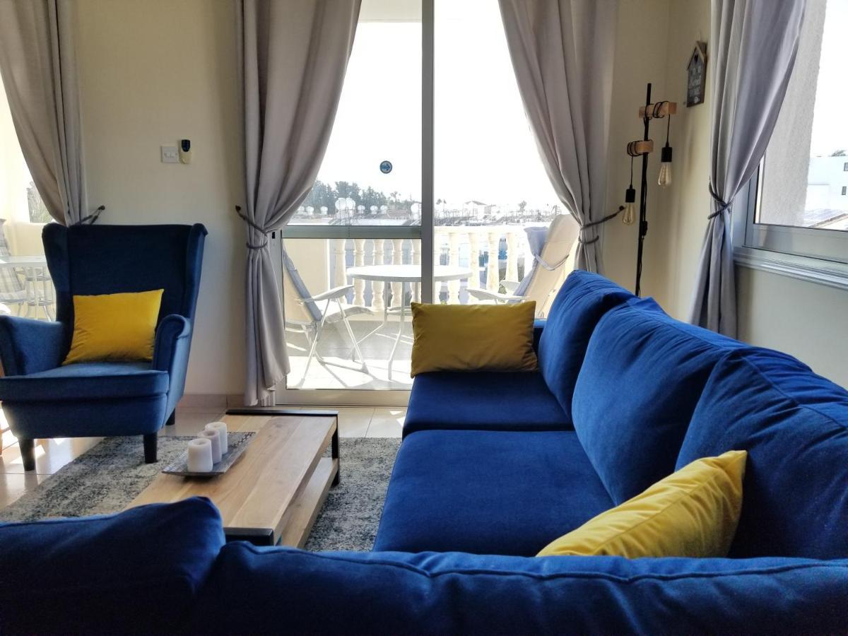 Penthouse Apartment Universal Paphos ภายนอก รูปภาพ